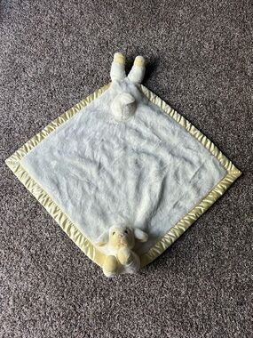 My Banky Lamb 'Aleigh' white and yellow satin trim